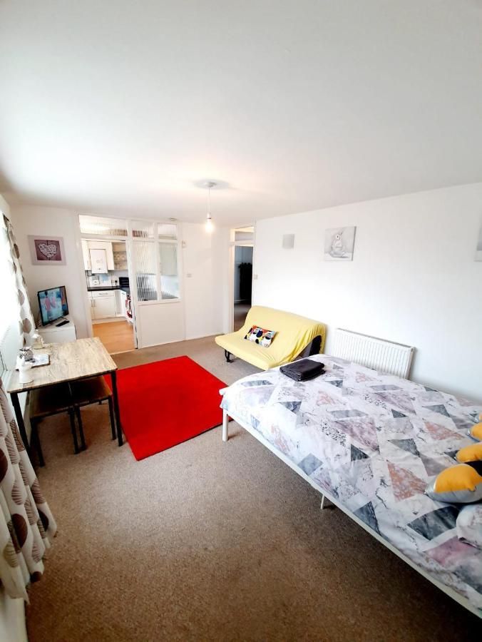 Rayleigh Town Centre 2 Bedroom Apartment Kültér fotó